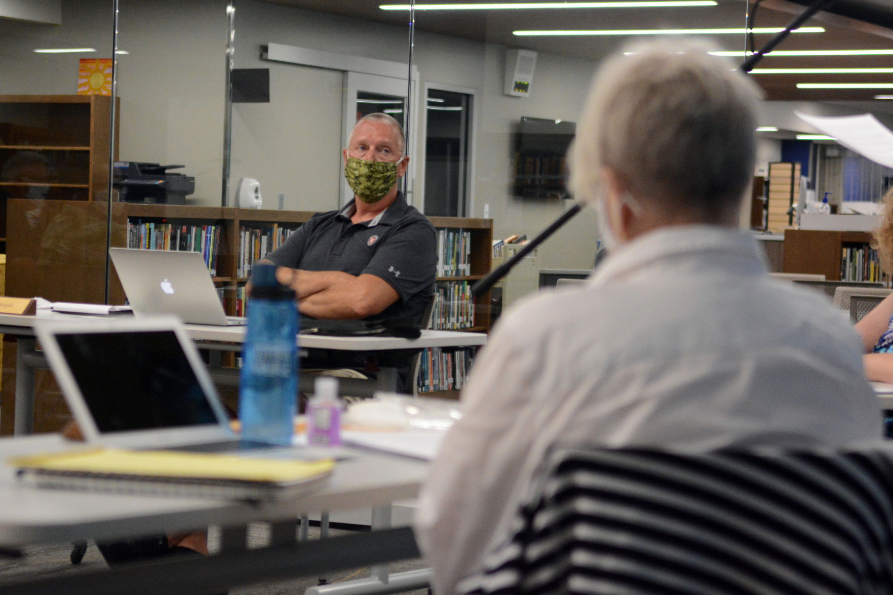 Baraboo reconsiders school reopening plan